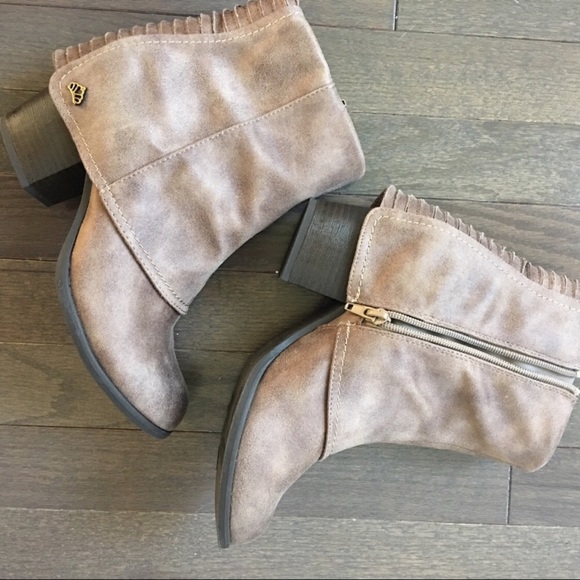 fergalicious prayer boots